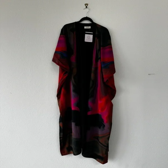 Pink Liquid Swirl Kimono - Picture 4 of 9